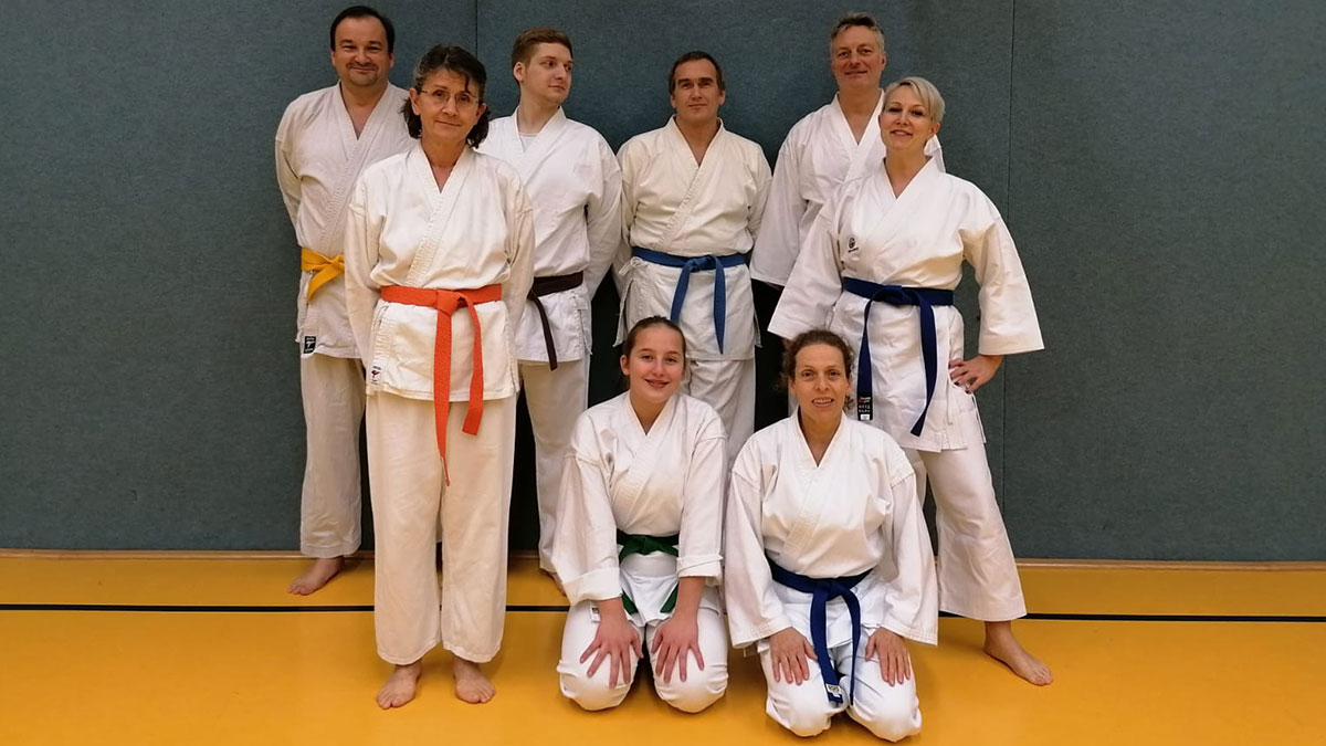 ueber 40 karate gruppe shotokan